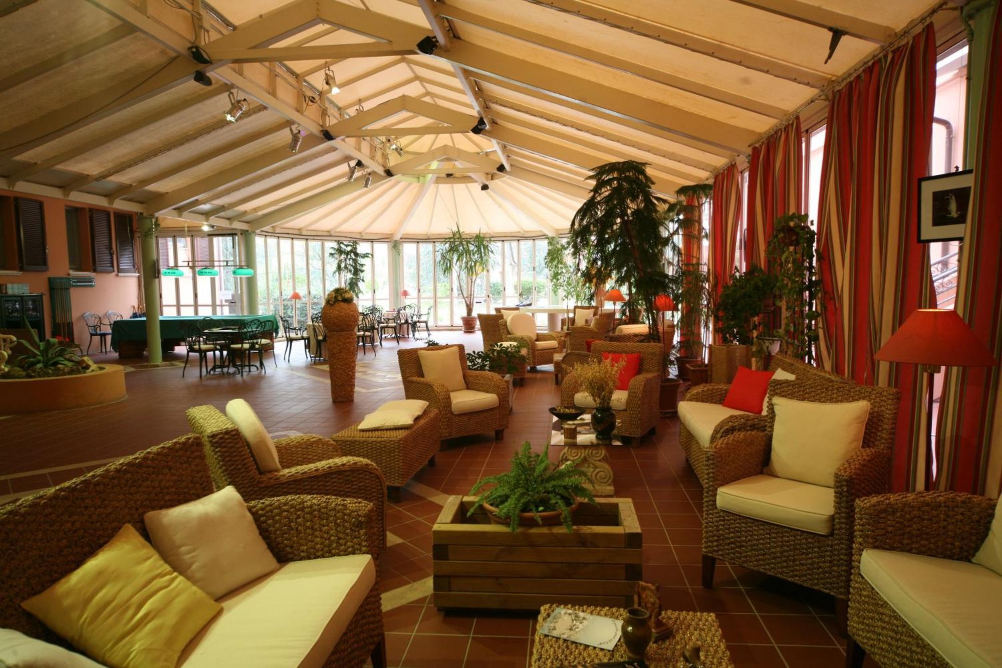 Hotel Villa Leri Monte Colombo Exterior foto